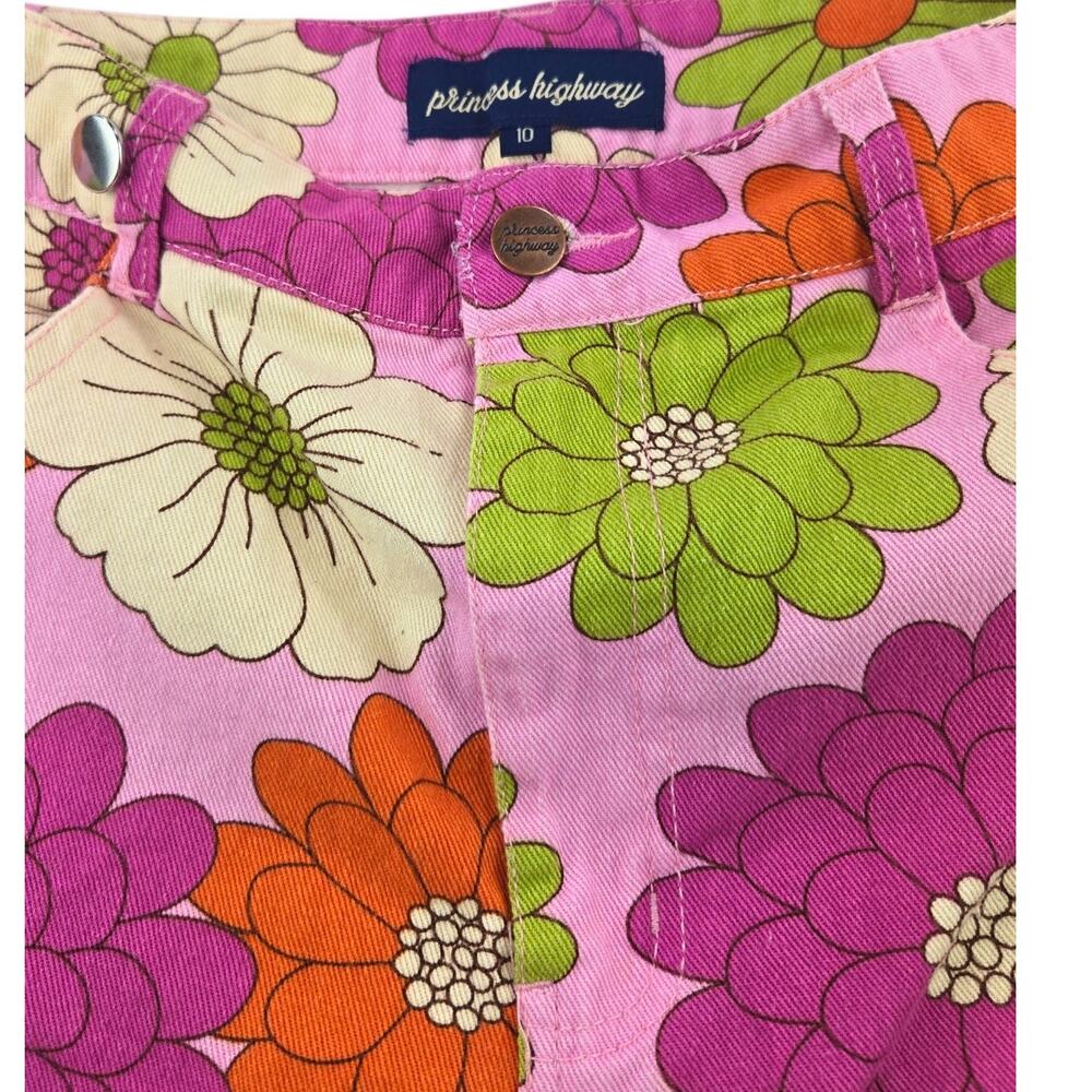 Princess Highway | Bold Flower Print Flair High Rise Jeans | Size 10 - Picture 2 of 5